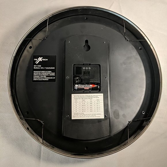 Nexxtech Quartz Analog Clock Digital Date Day Auto Wind Wall Decor Silver 12" - Picture 5 of 13